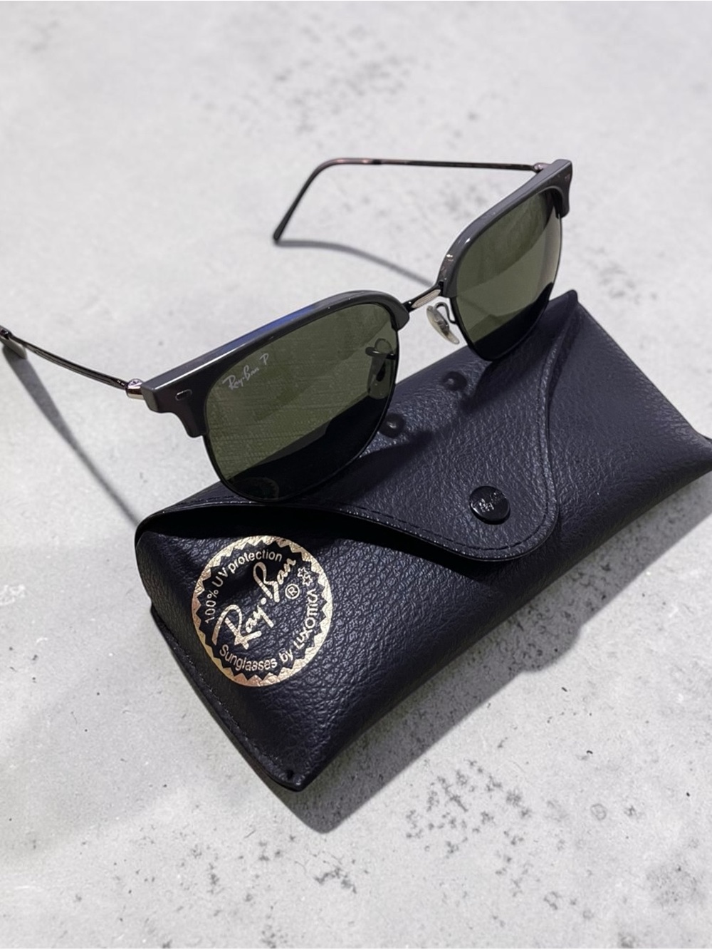 Ray-Ban Polarized New Clubmaster RB4416 6653/B1 Black/Gray Sunglasses & Case